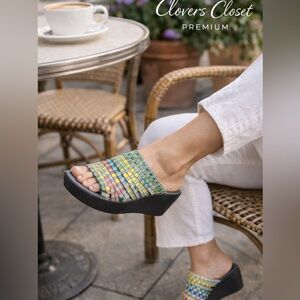 𝅺Steven by Steve Madden Belinna Wedge Slides Size 8 Multicolor Woven Platform